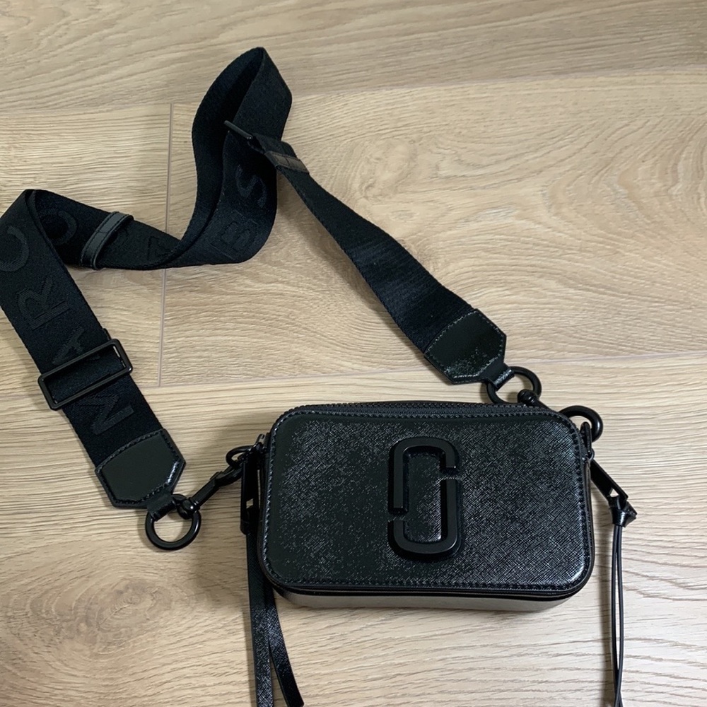 Marc Jacobs DTM Snapshot Bag in Black.